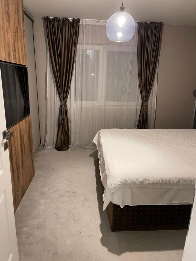クルージュ＝ナポカGavas Jacuzzi & Panoramic Viewアパートメント エクステリア 写真